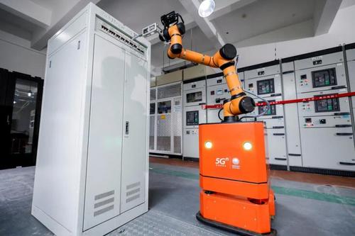 宁波联通与鄞州供电合作研发的5g智能检修机器人在宁波正式投运